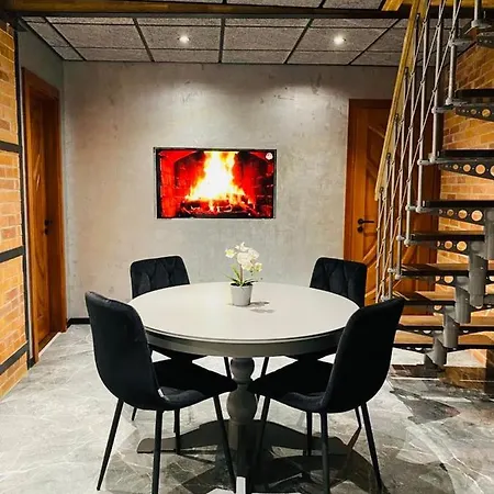 아파트 Brivibas - Stones, Free Privat Parking, Free Wifi, Self Check-in *