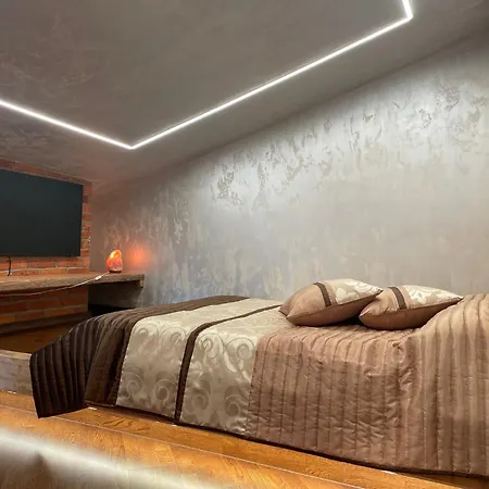 Brivibas - Stones, Free Privat Parking, Free Wifi, Self Check-in *