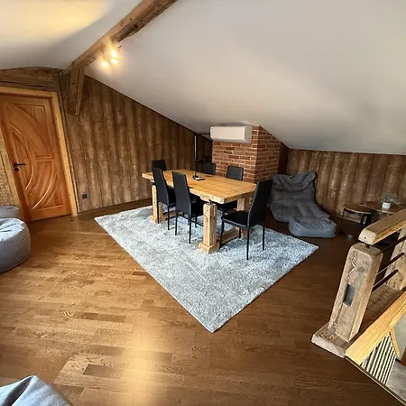 Brivibas - Stones, Free Privat Parking, Free Wifi, Self Check-in Dzīvoklis *