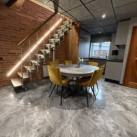 Апартаменти Brivibas - Stones, Free Private Parking, Free Wifi, Self Check-in *