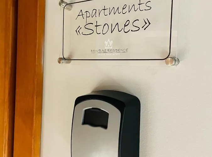 Brivibas - Stones, Free Privat Parking, Free Wifi, Self Check-in Dzīvoklis *