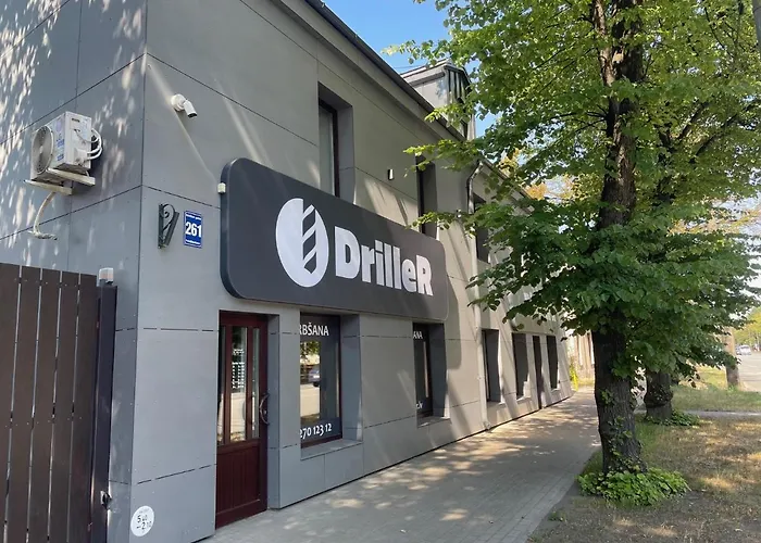 Brivibas - Stones, Free Privat Parking, Free Wifi, Self Check-in Appartement *