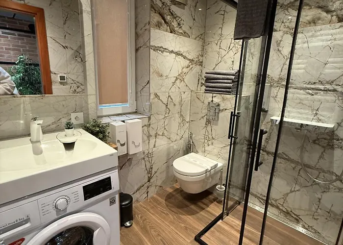 Brivibas - Stones, Free Privat Parking, Free Wifi, Self Check-in * Riga