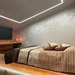 Brivibas - Stones, Free Privat Parking, Free Wifi, Self Check-in *
