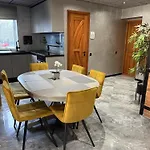 Brivibas - Stones, Free Privat Parking, Free Wifi, Self Check-in *
